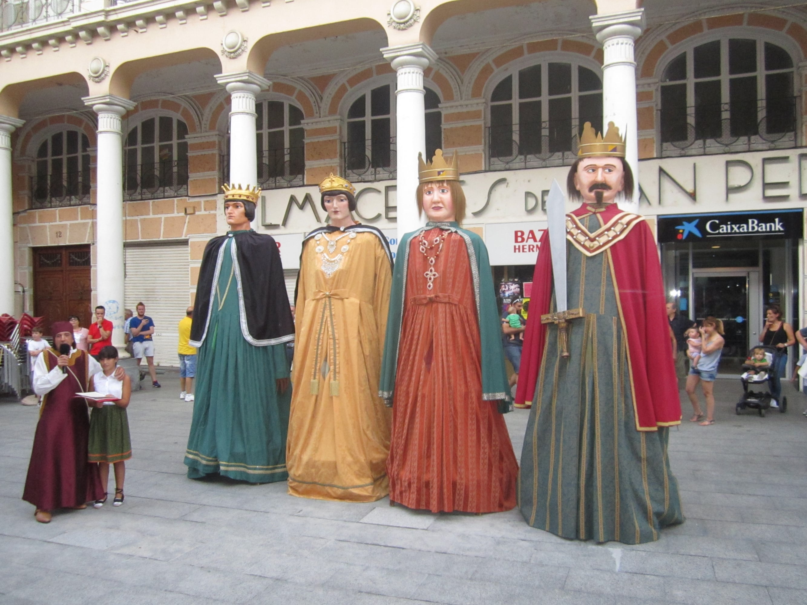 Comparsa de gigantes de Barbastro