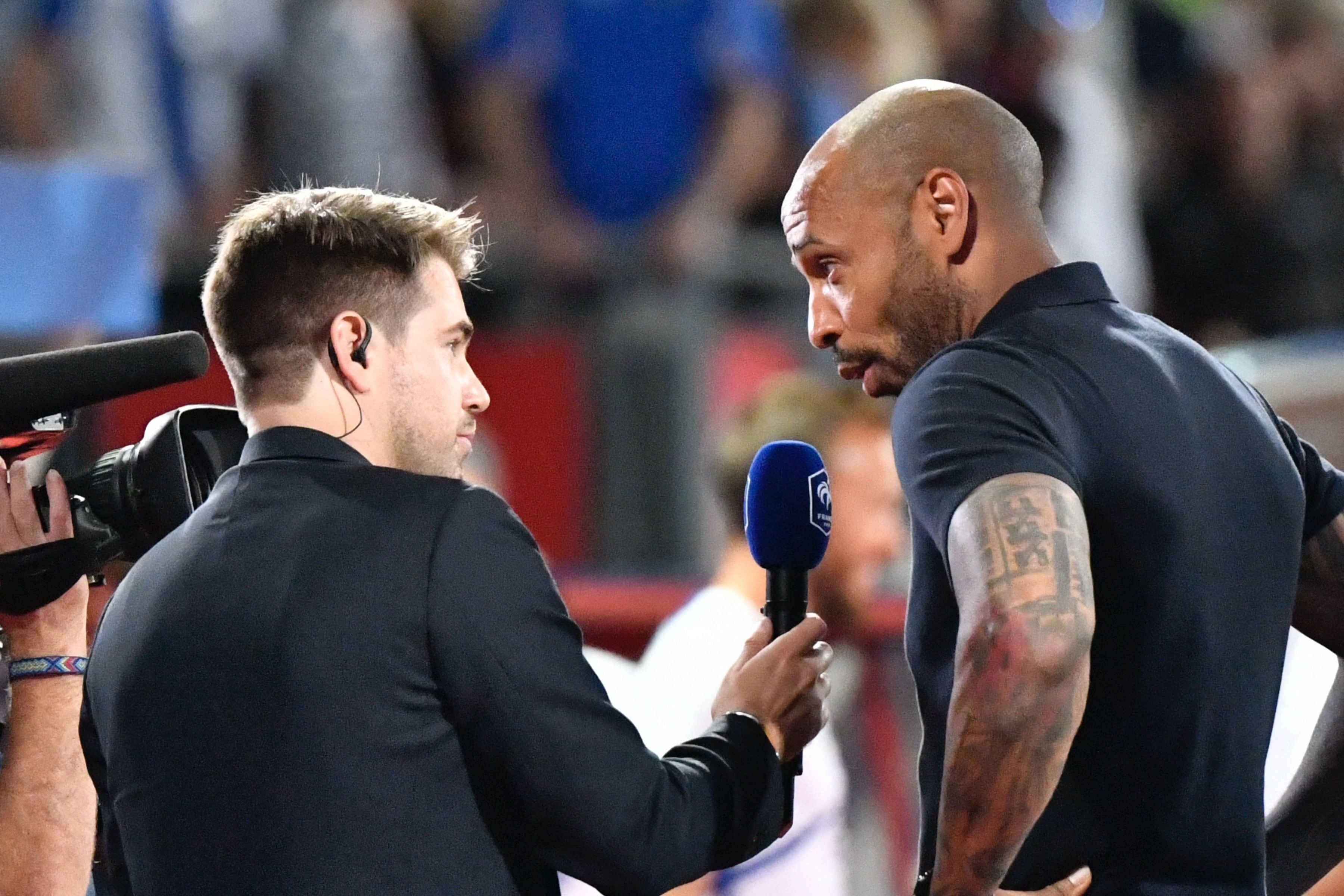 Thierry Henry durante un partido de la Selección sub 21 de Francia