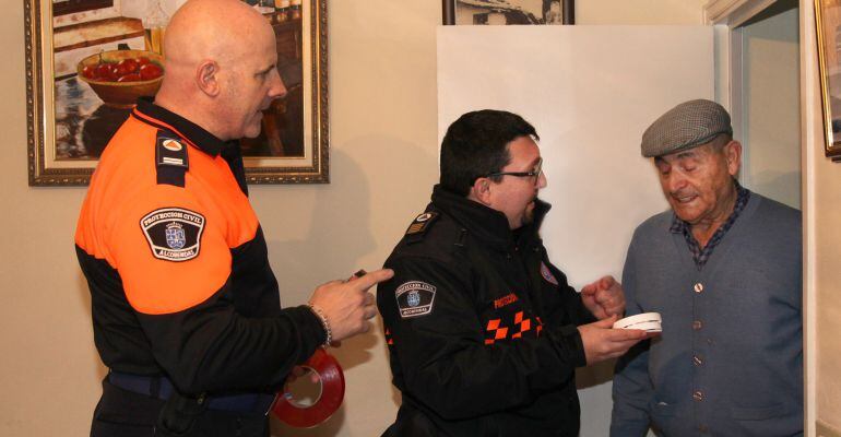 Protección Civil ya ha instalado los primeros dispositivos