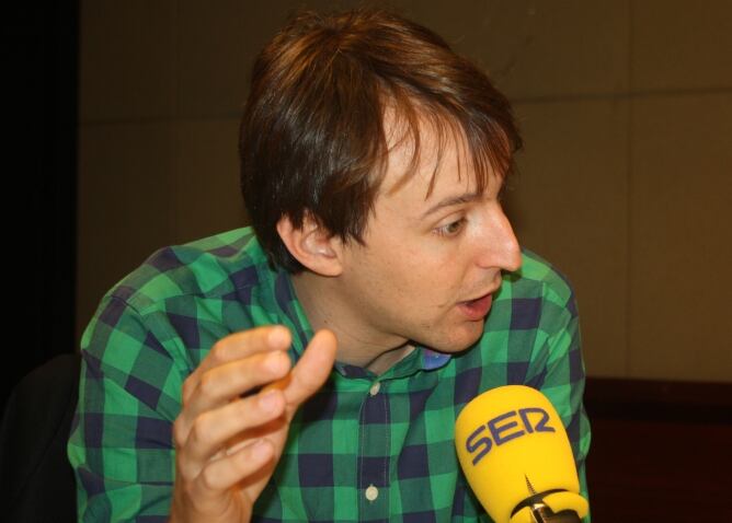 El candidat del PSC a les eleccions europees, Javi López, als estudis de la Cadena SER