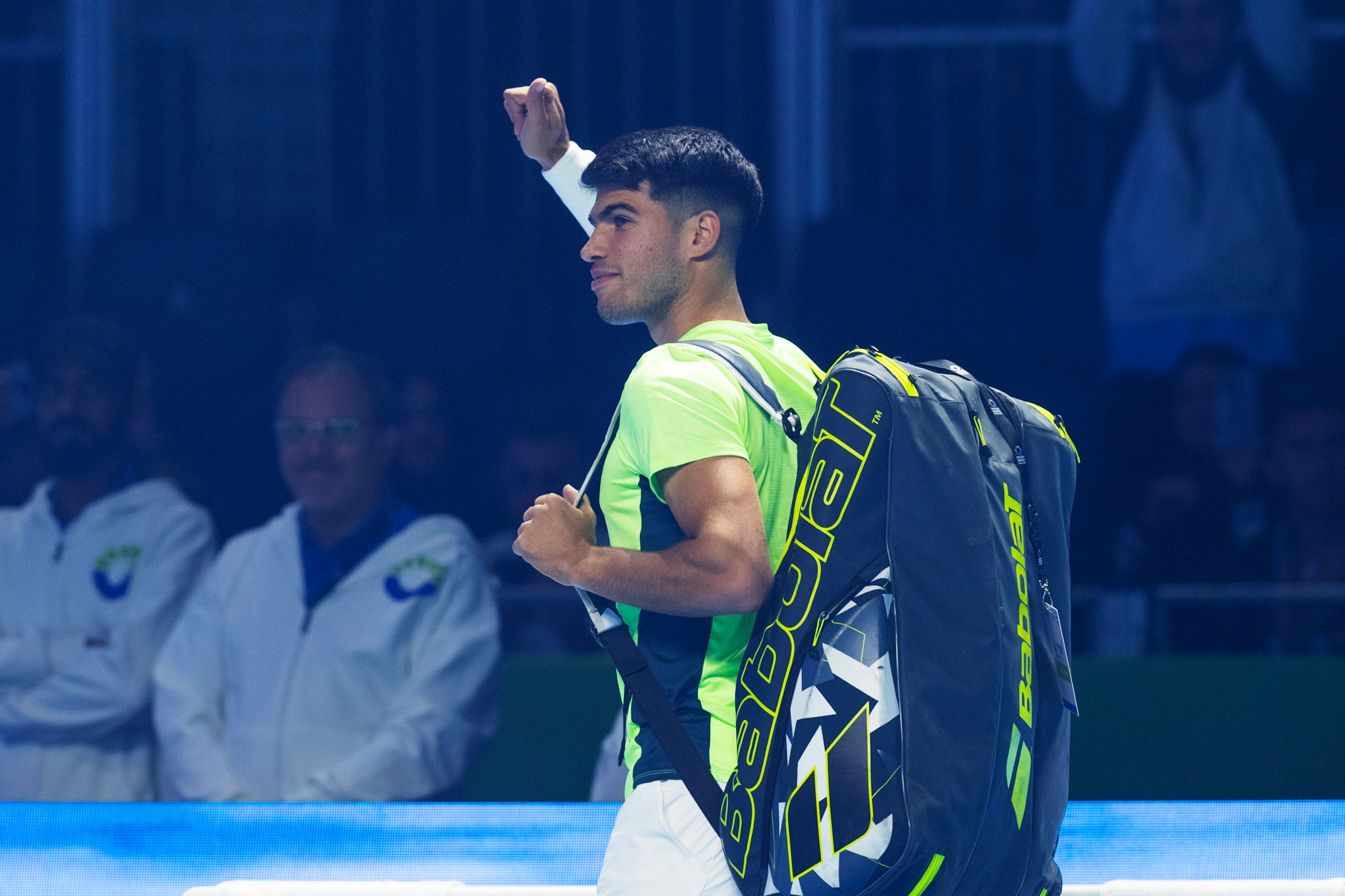 Riyadh (Saudi Arabia), 27/12/2023.- Carlos Alcaraz of Spain arrives for an exhibition match against Novak Djokovic of Serbia during the Riyadh Season Tennis Cup, in Riyadh, Saudi Arabia, 27 December 2023. (Tenis, Arabia Saudita, España) EFE/EPA/STR
