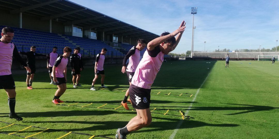 Los pupilos de David Cabello afrontan la primera semana con partidos amistosos