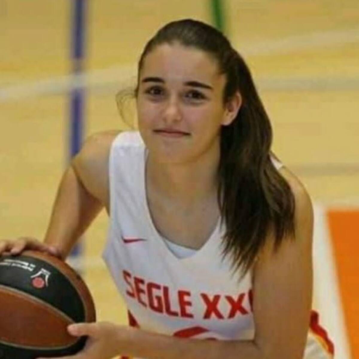 Marina Mata, al Mundial de Hungría de baloncesto U17F