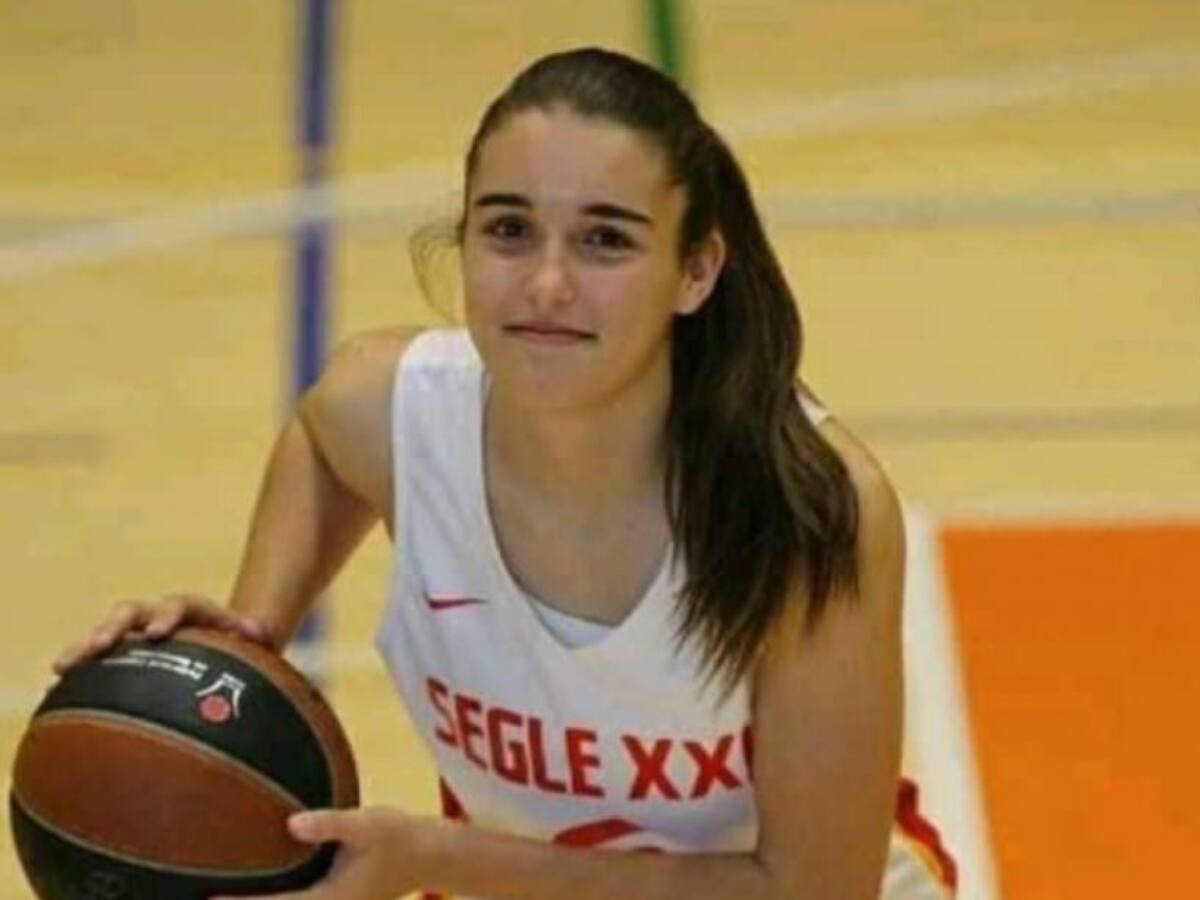 Marina Mata, al Mundial de Hungría de baloncesto U17F