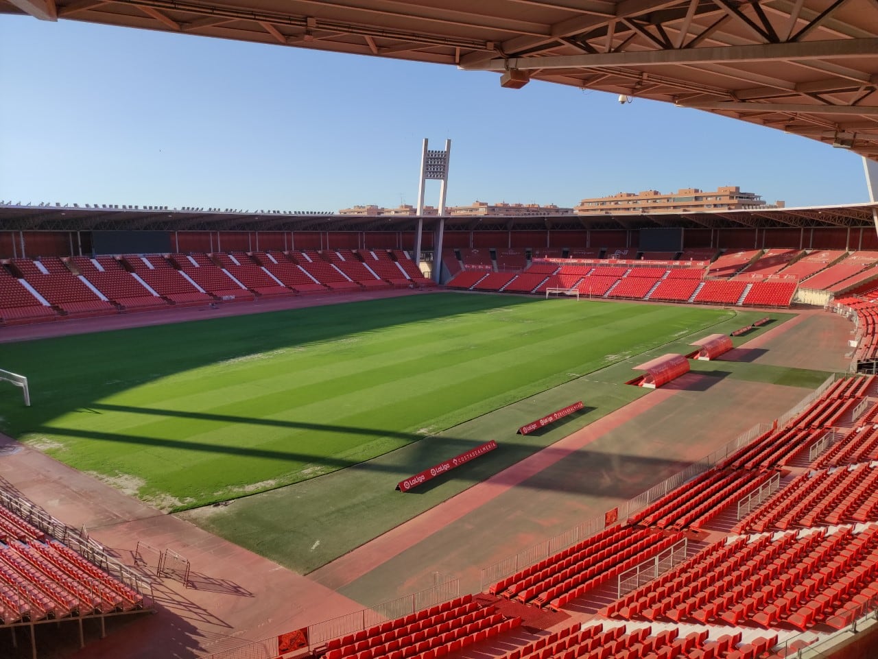 El Estadio ;Mediterráneo se abre a un nuevo partido internacional.