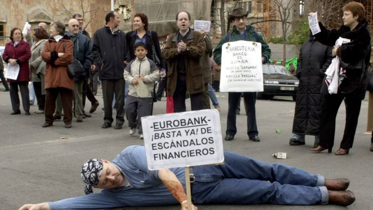 La quiebra de Eurobank se salda con dos condenados y el expresidente fugado