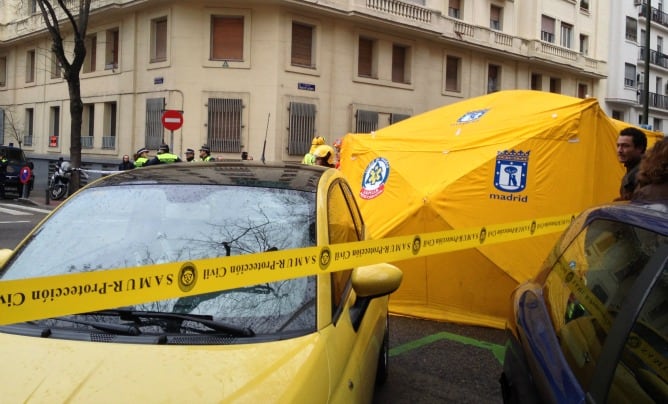 Los servicios de emergencias han desplegado un pequeño hospital de campaña