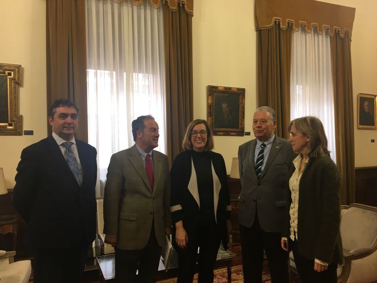 Reunión en la Diputación de Palencia con representantes de la Fundación Personas