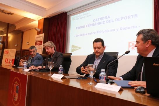 Manuel Esteban &quot;Manolete&quot;, Santi Giménez y Tomás Relaño participan en las Jornadas sobre Periodismo y Deporte