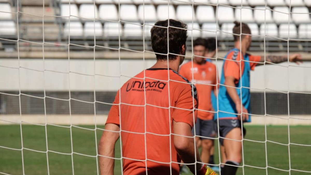 La operación salida del Real Murcia no podrá ser por las bravas
