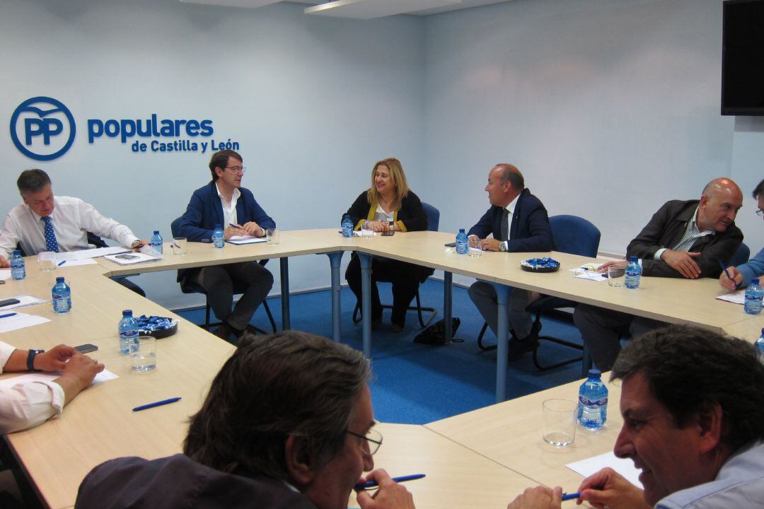 Reunión del Partido Popular de Castilla y León. 
 