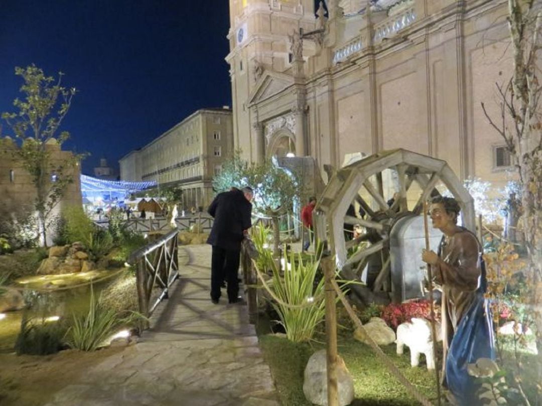 Paseo por el Belén de Zaragoza, en una imagen de archivo