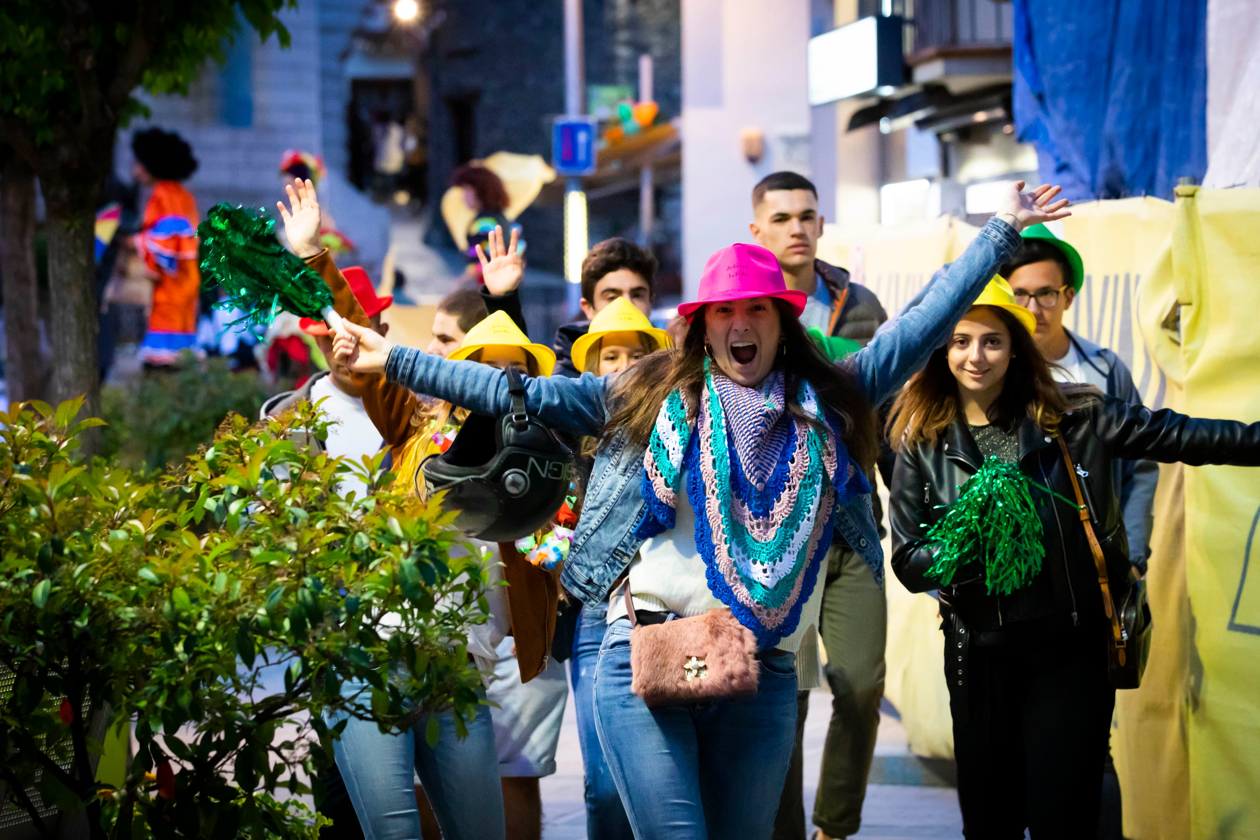 Dijous el centre històric d'Andorra la Vella torna a acollir el De Copes amb descomptes, concerts i activitats per dinamitzar la zona.