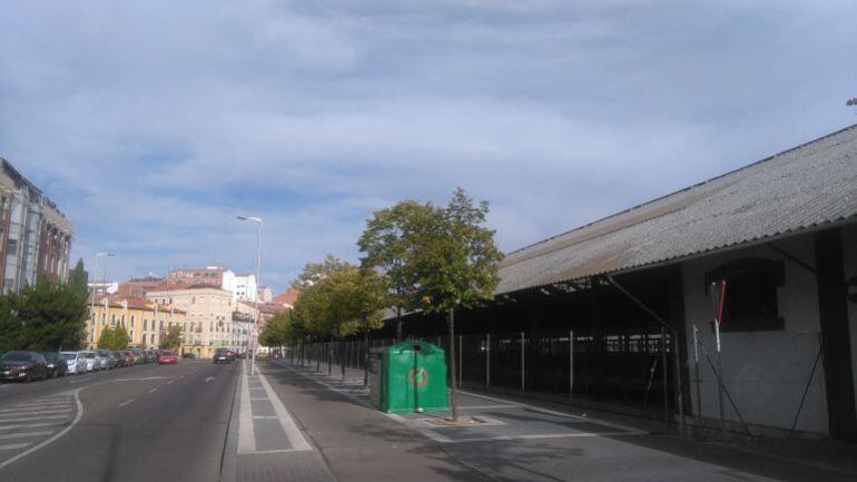 Imagen del aparcamiento adyacente a la Estación de tren de Valladoolid