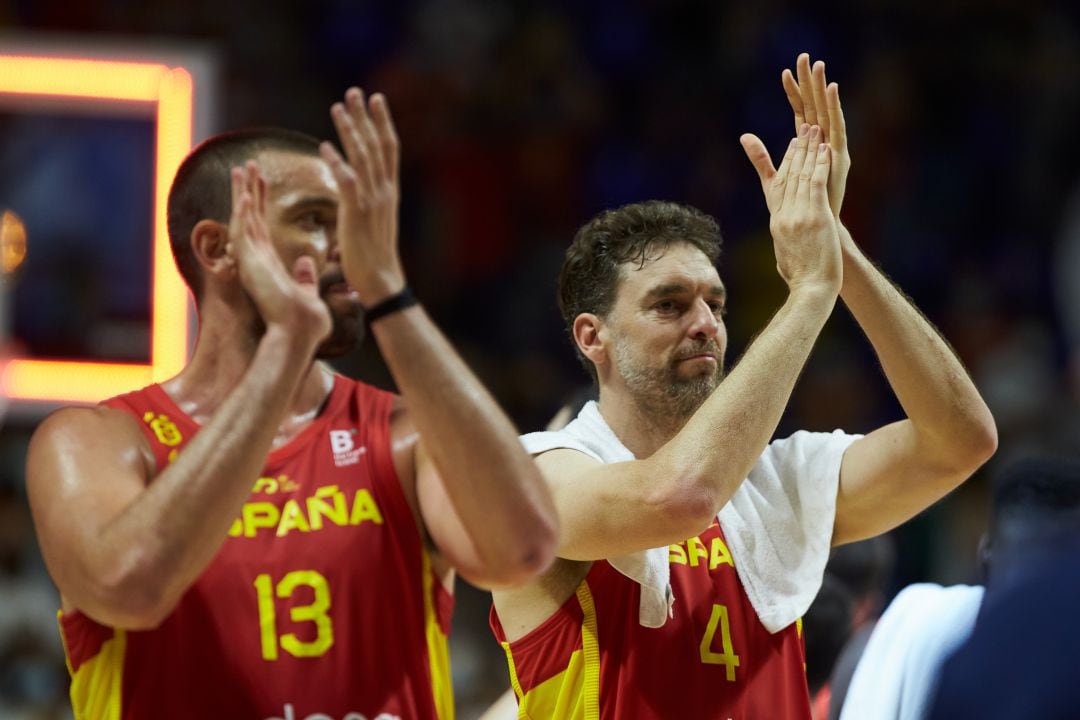 Marc Gasol y Pau Gasol en su última citación con la selección española