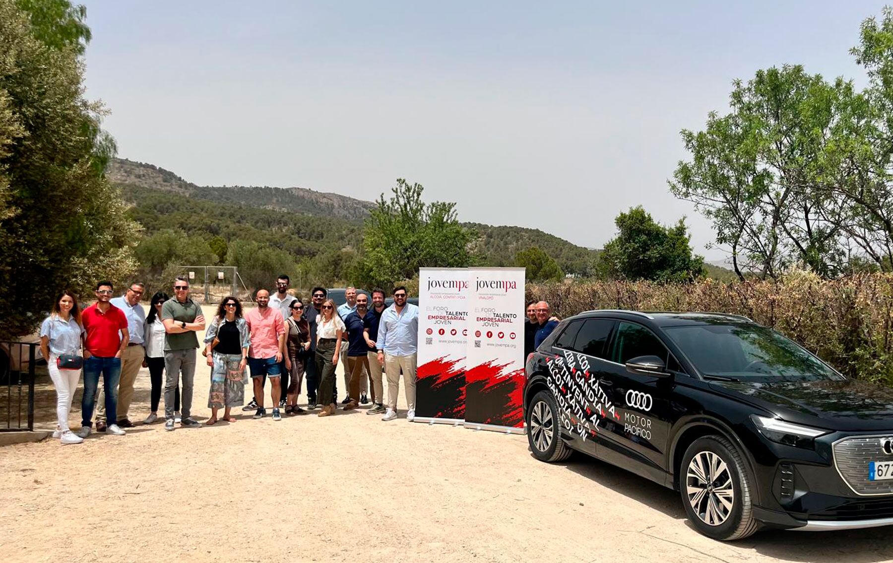 Los participantes en esta original experiencia 'sobre ruedas' de la mano de Jovempa y Motor Pacífico