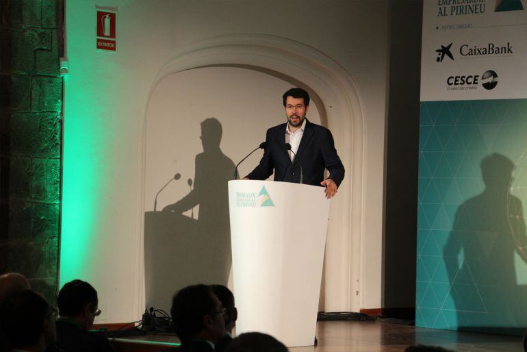 L'alcalde de la Seu d'Urgell, Albert Batalla, durant l'acte inaugural de la 27a edició de la Trobada Empresarial al Pirineu