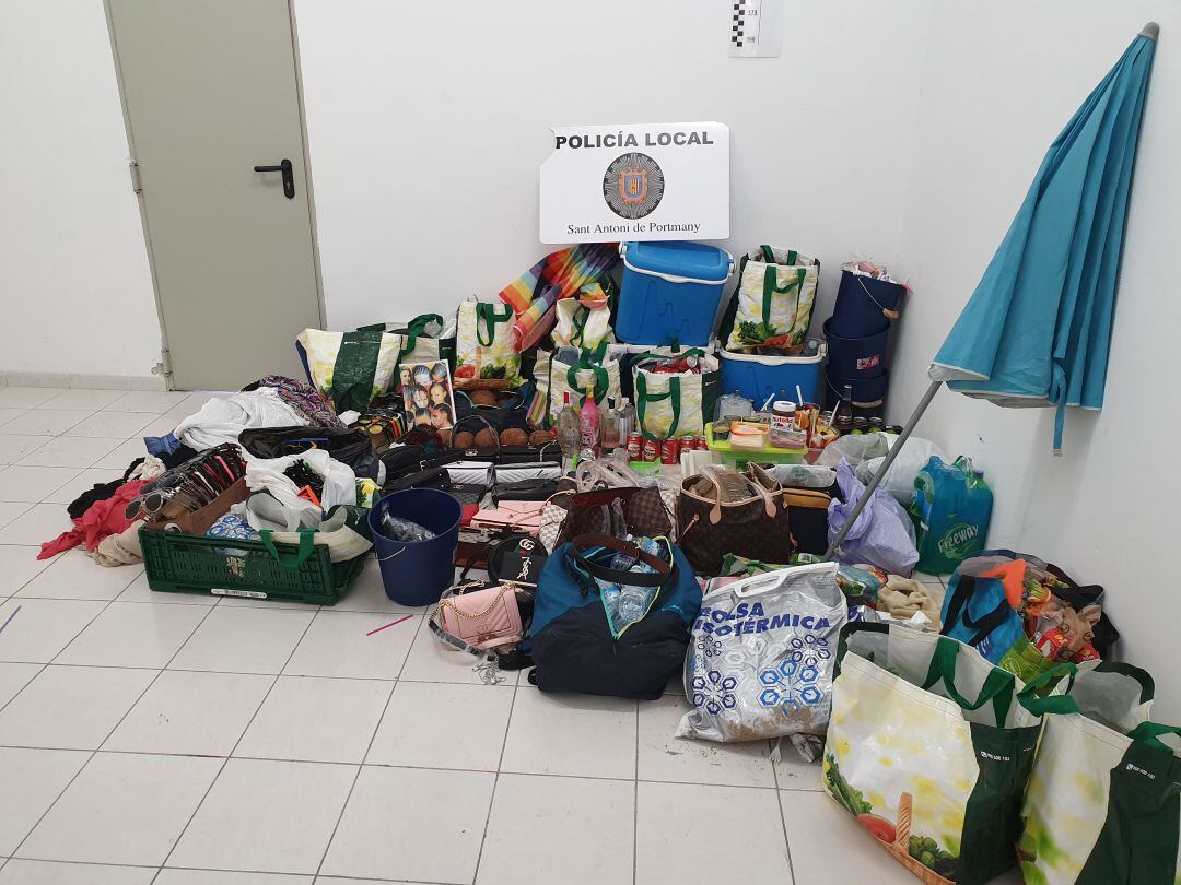 El material requisado durante el dispositivo. 