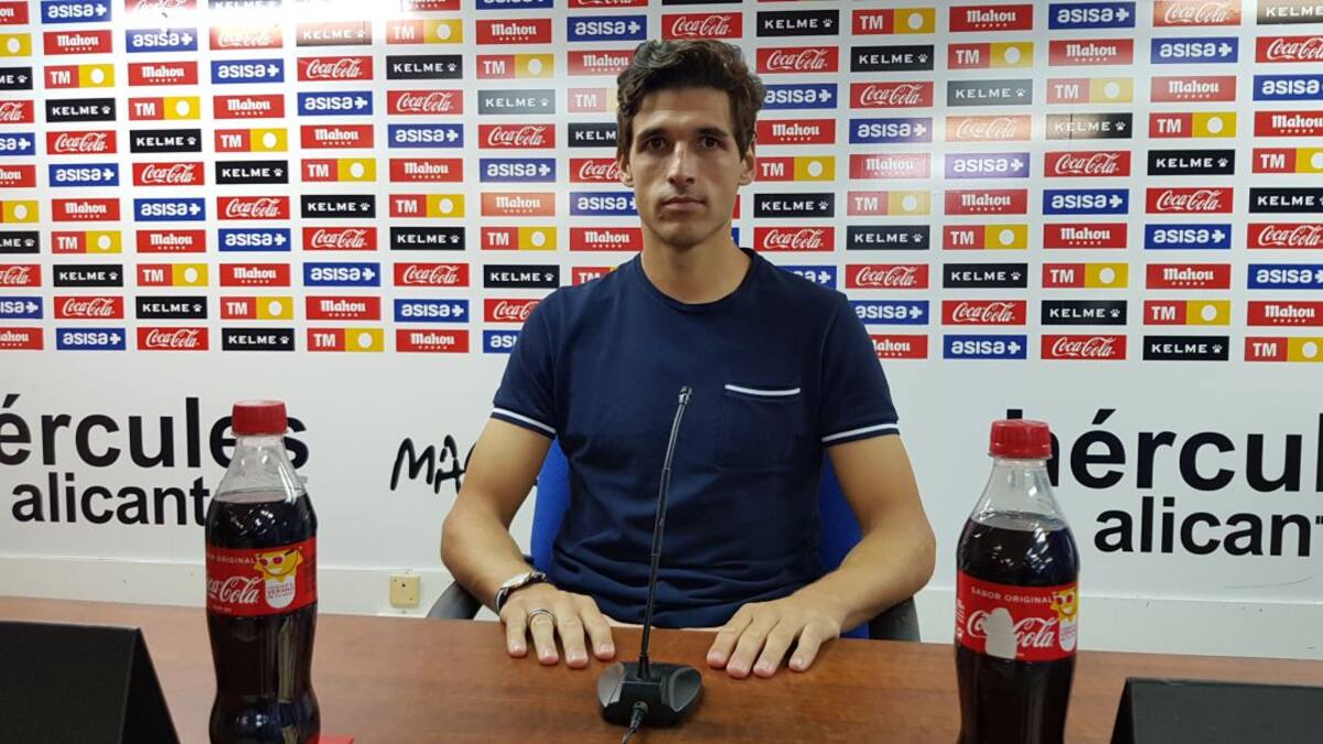 Miranda: "El vestuario está con rabia y vamos a conseguir el ascenso"