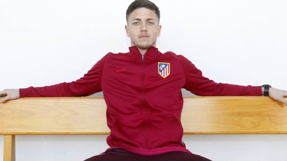 El Betis elige al almeriense Carlos Marín