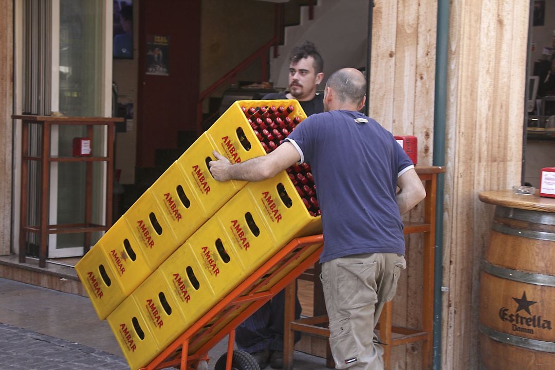 Imagen de archivo. Trabajador. Aumenta el paro en la provincia de Castellón