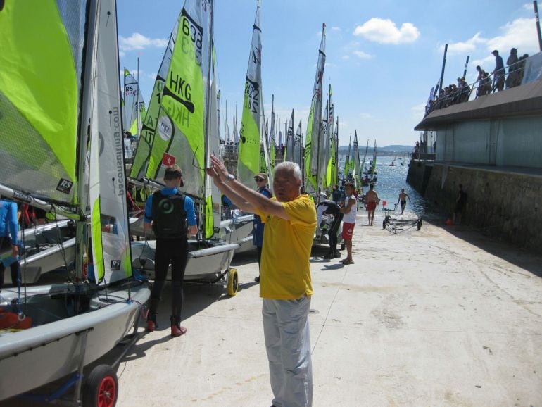 javier Urbaneja realizando labores de coordinación en el Mundial de Vela 2016
