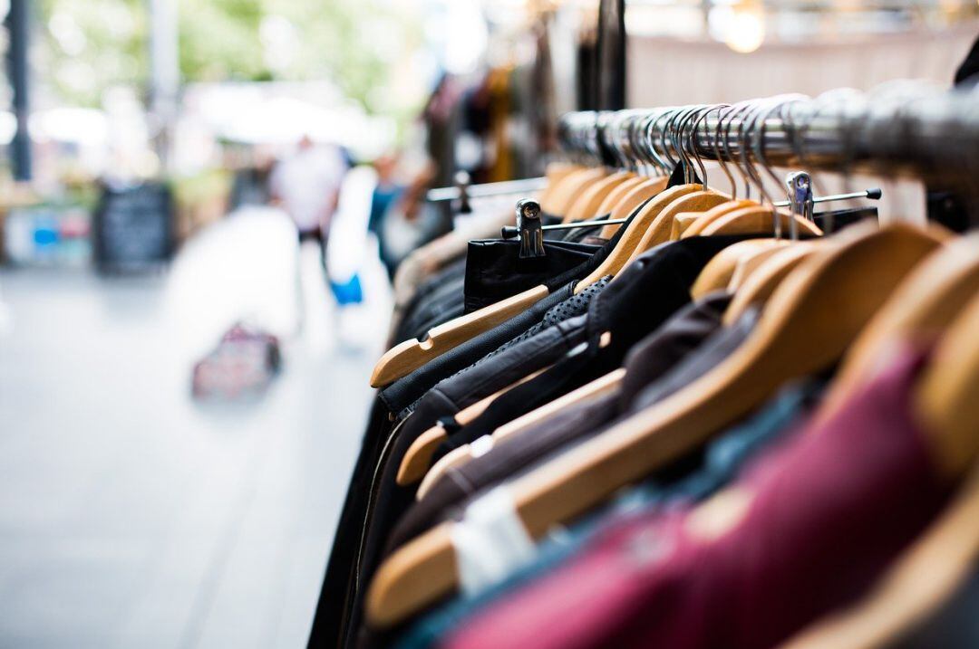 Archivo de una tienda de ropa 