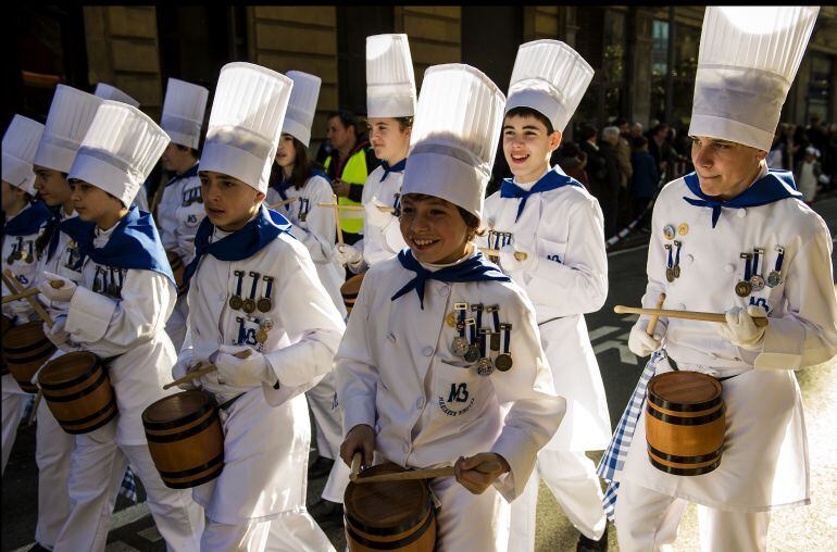 Los cocineros de la compañía Mariaren Bihotza