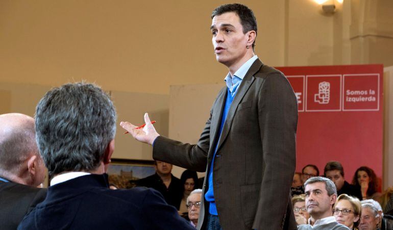 El secretario general del PSOE, Pedro Sánchez, interviene en la Asamblea Abierta a la Ciudadanía.