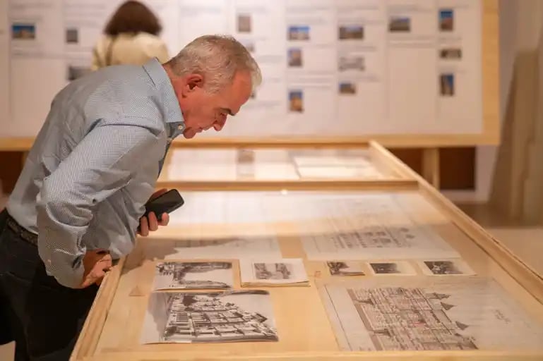 Detalle de la exposición de Guerrero Strachan