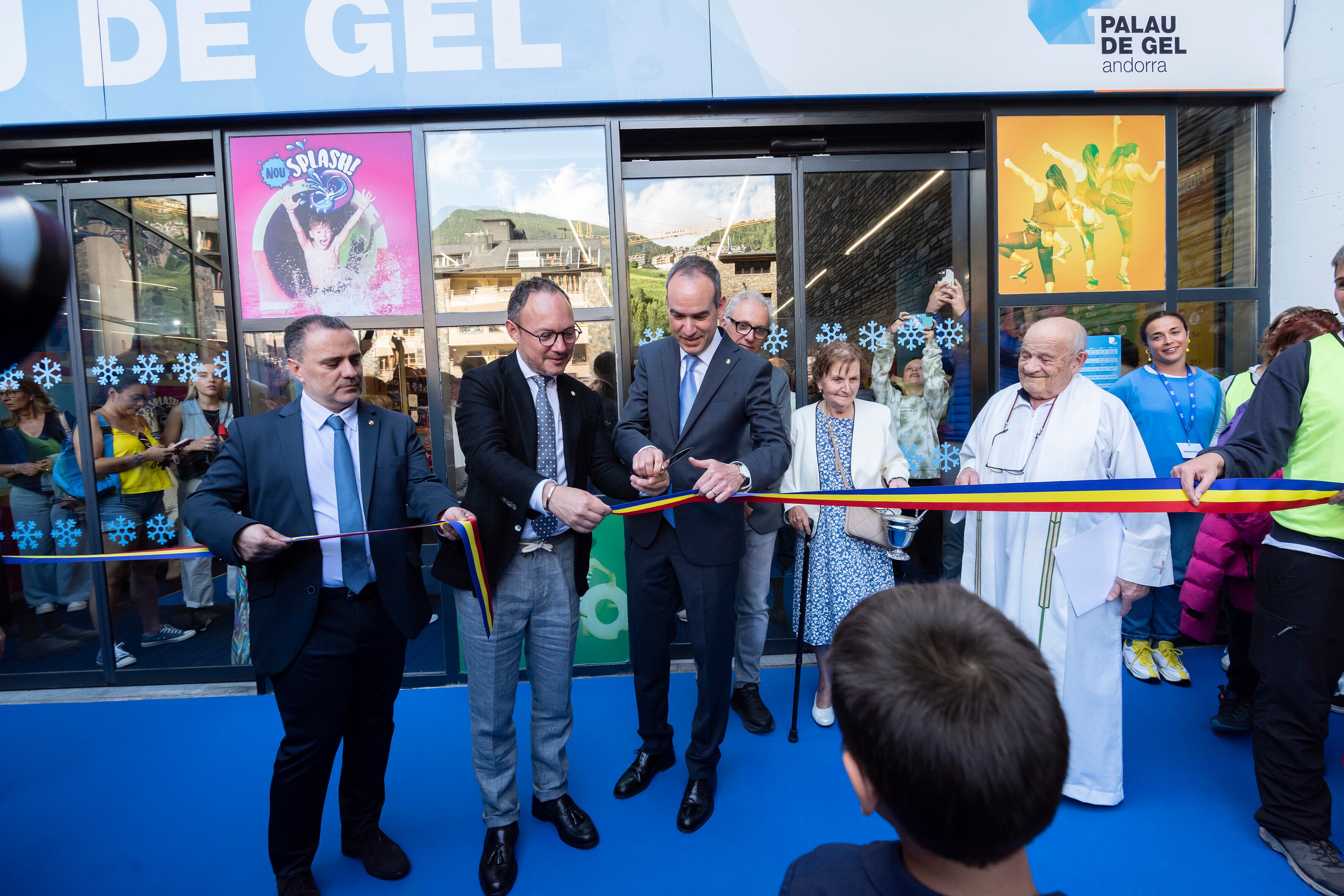 Inauguració de la primera fase de remodelació del Palau de Gel de Canillo.