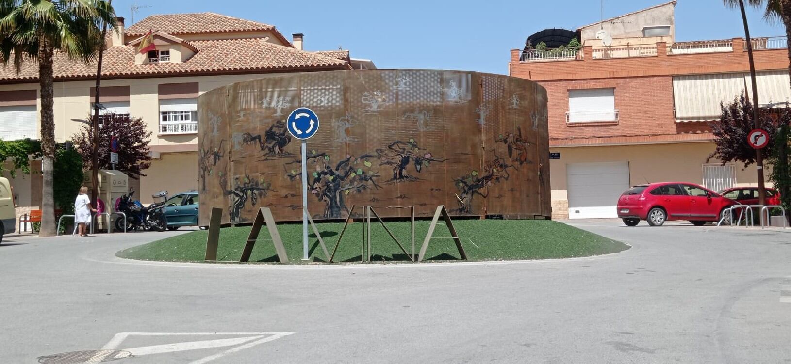 Vecinos de La Viña y el alcalde de Lorca se manifestarán para pedir la retirada de los transformadores del barrio.