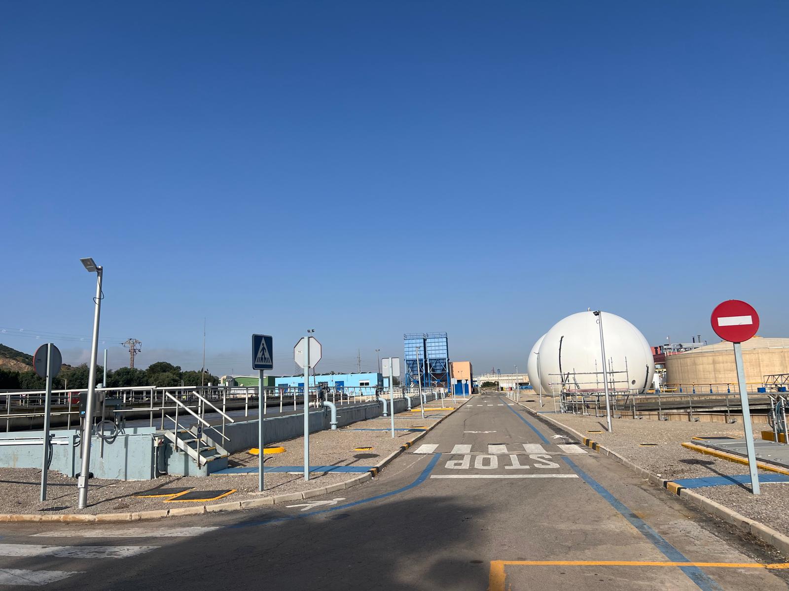 Una inversión de un millón de euros convierte el residuo en energía limpia dentro de la principal depuradora de Cartagena