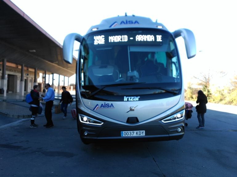 Usuarios del servicio de autobuses Madrid-Aranda han inicido una recogida de firmas para que se amplíen horarios y trayectos