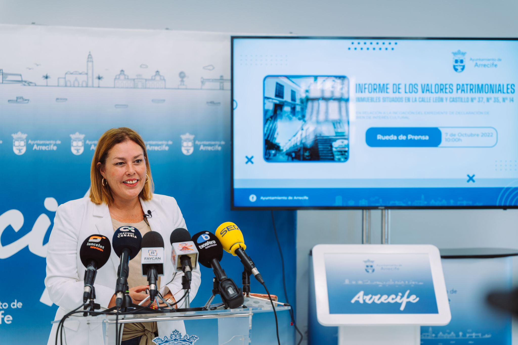 Astrid Pérez, alcaldesa de Arrecife, durante su rueda de prensa