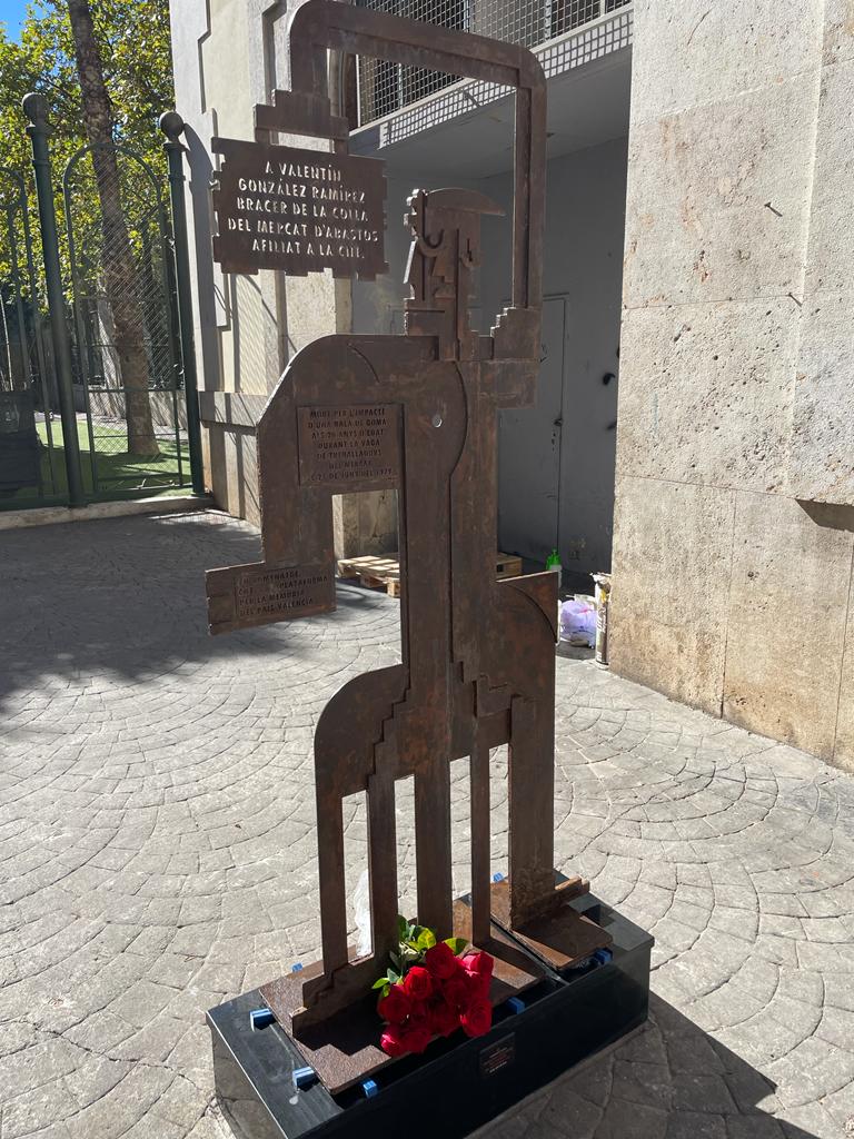 Imagen de la nueva escultura restaurada de Valentín González