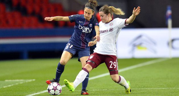 Vero Boquete, durante un partido con el PSG ante el Bayern de Múnich en la Liga de Campeones