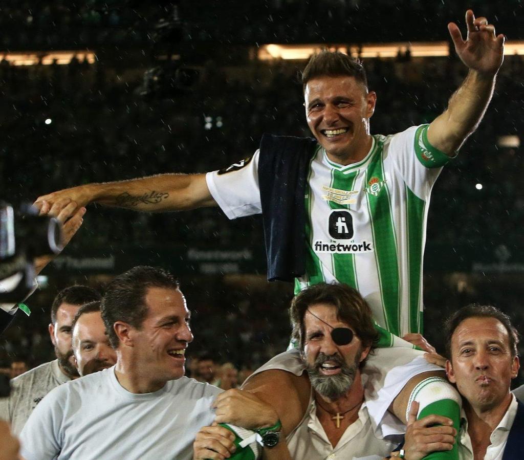 Se pesenta en Jerez el libro ¡¡¡Con el 17, Joaquín¡¡¡