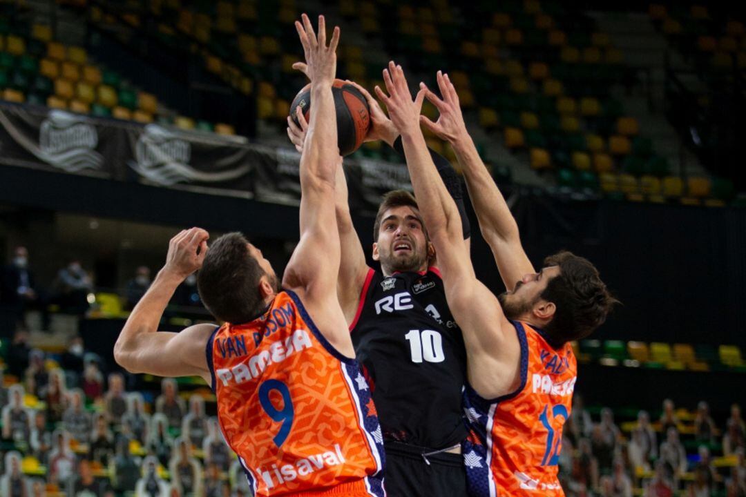 El Valencia Basket vence en Bilbao.