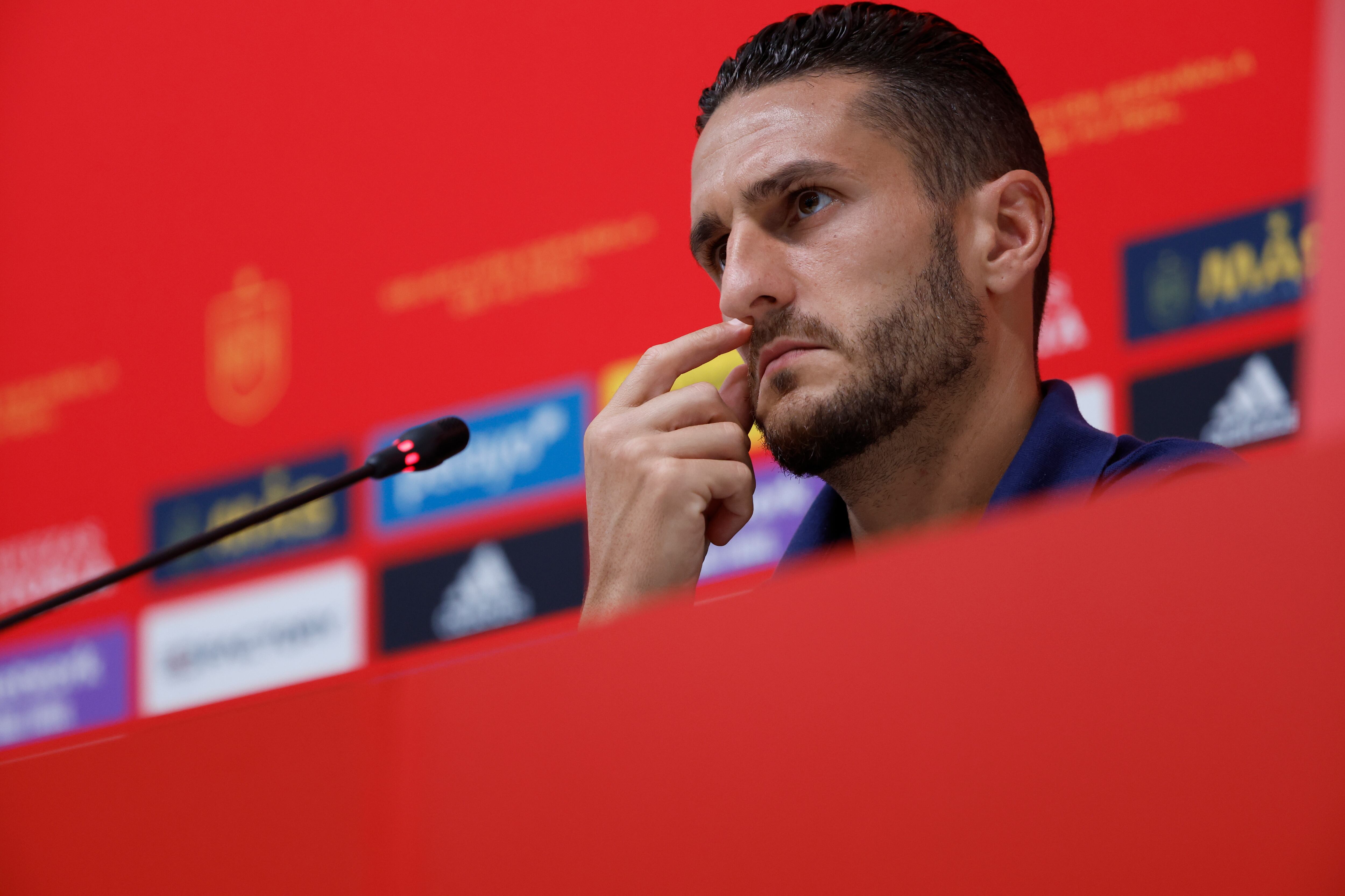 El jugador de la selección de fútbol de España Koke Resurrección durante la rueda de prensa posterior al entrenamiento del equipo este martes en Qatar University Doha