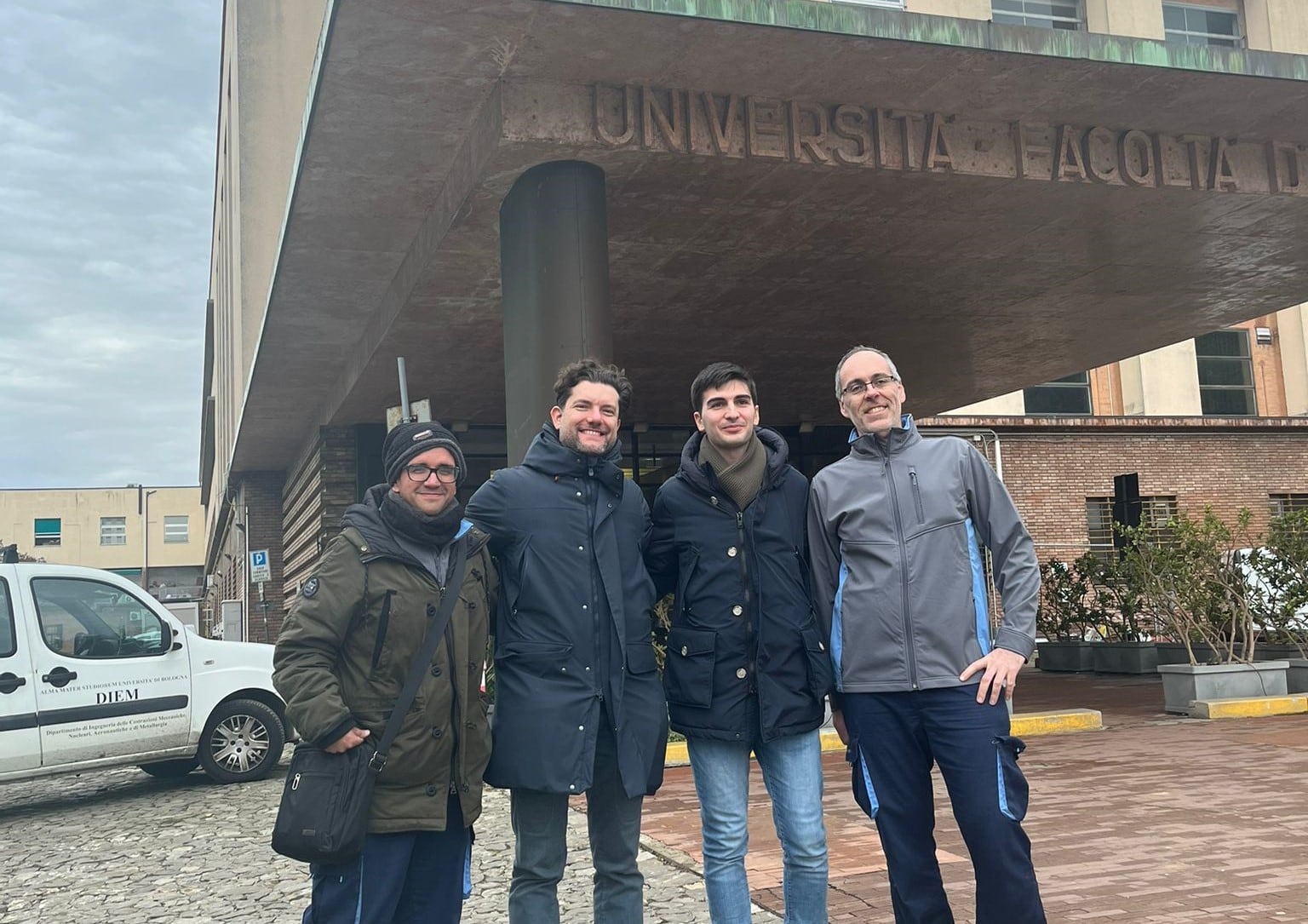 La Fundación Santa María la Real monitoriza una aula de la Universidad de Bolonia