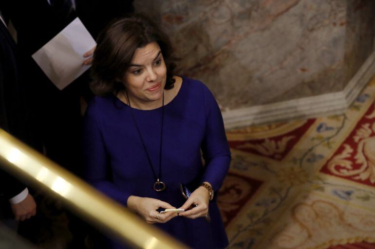 La vicepresidenta del Gobierno, Soraya Sáenz de Santamaría, en el pleno del Congreso de los Diputados