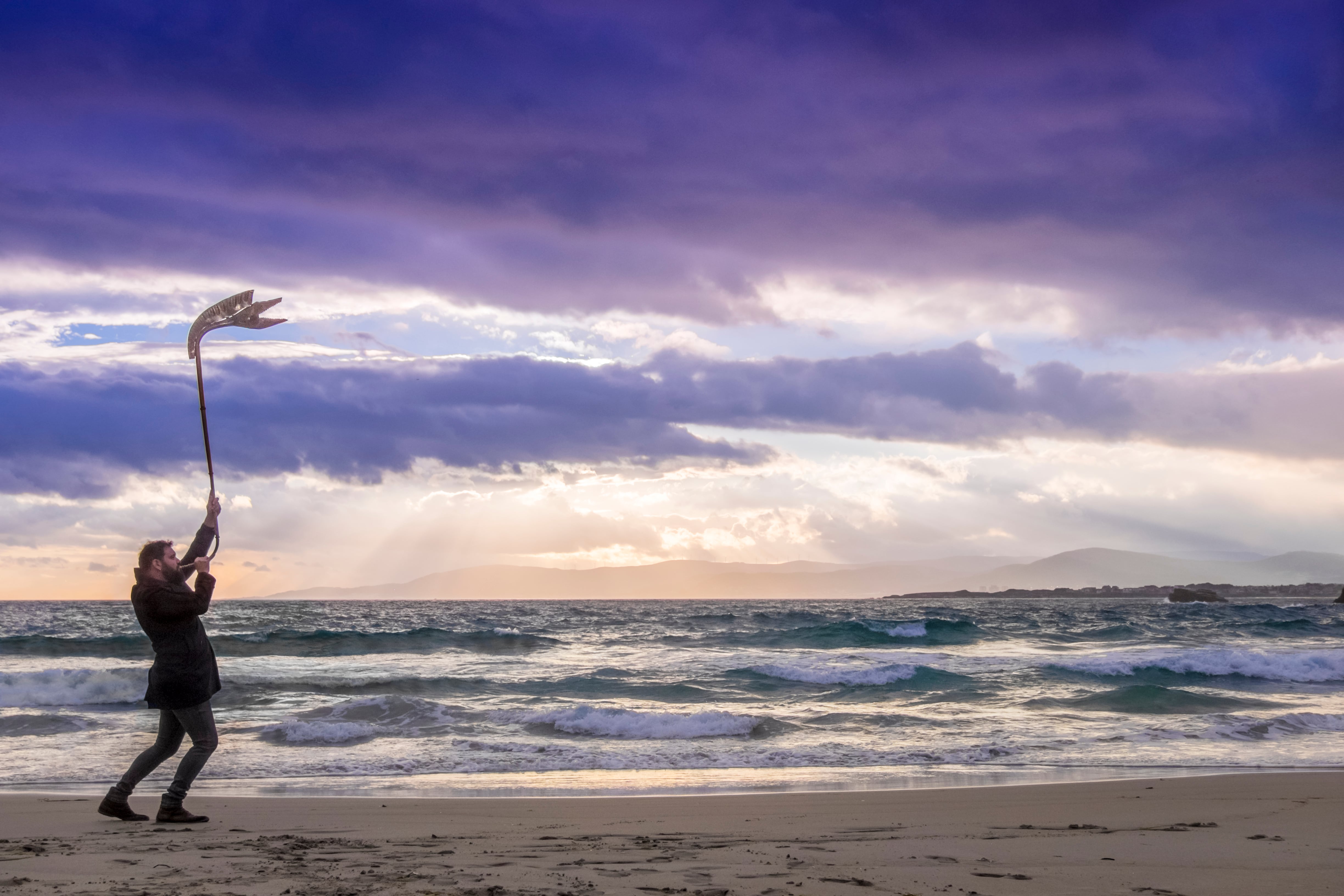 Este sábado, el público podrá disfrutarlo muy cerca, en el Teatro Wagner de Aspe, donde a las 19:30 horas presentará Pangea.