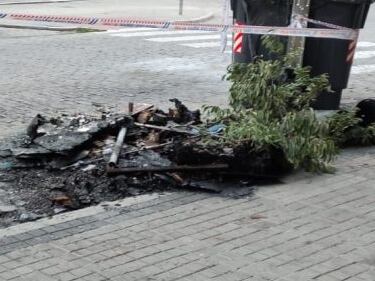 Plaza del Doctor Gila de la capital donde se ha quemado el contenedor 