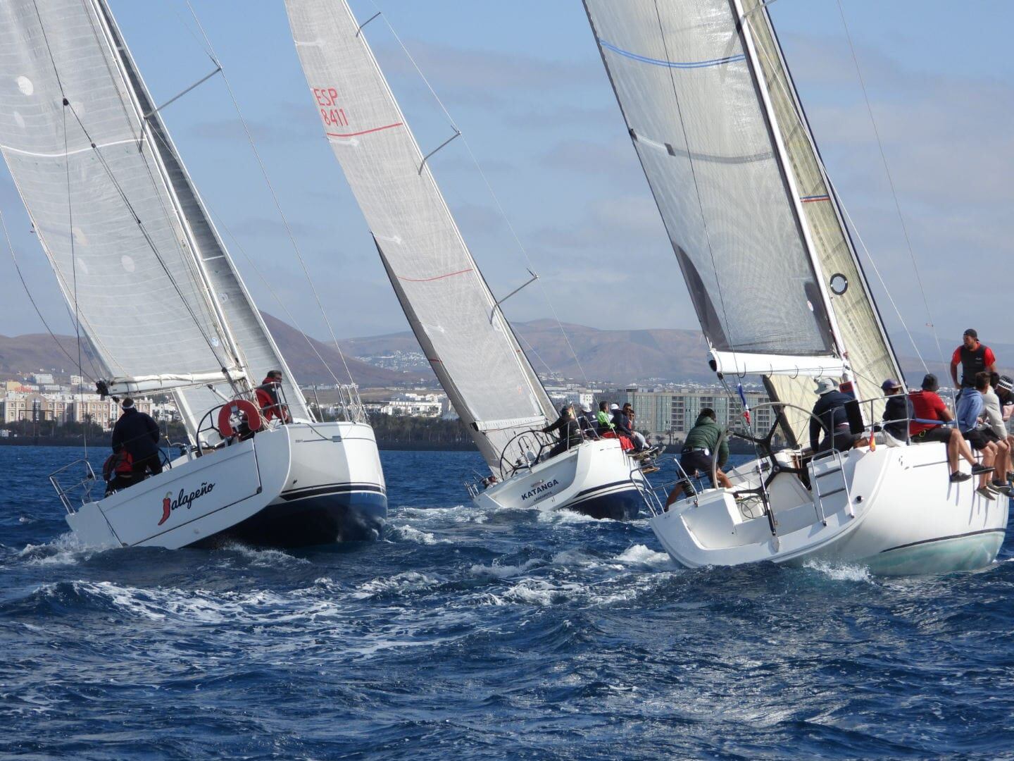 Varios de los participantes en la regata.