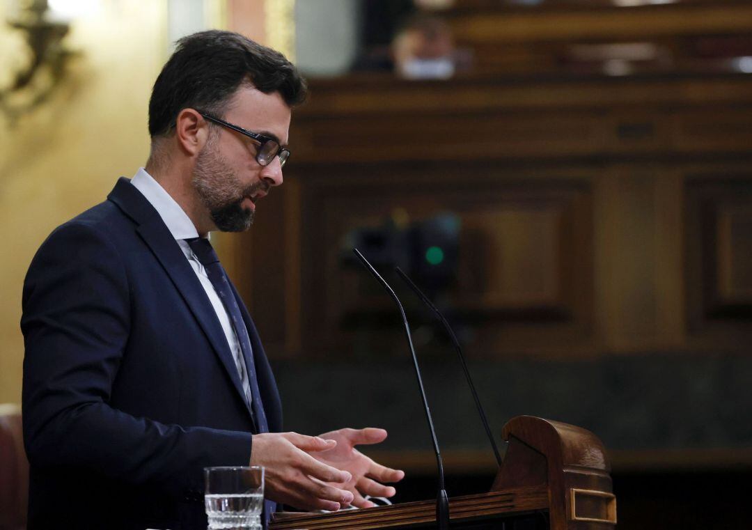 El diputado Pablo Cambronero, durante una intervención en el Congreso.