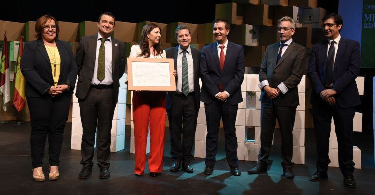 Momento de la entrega del premio
