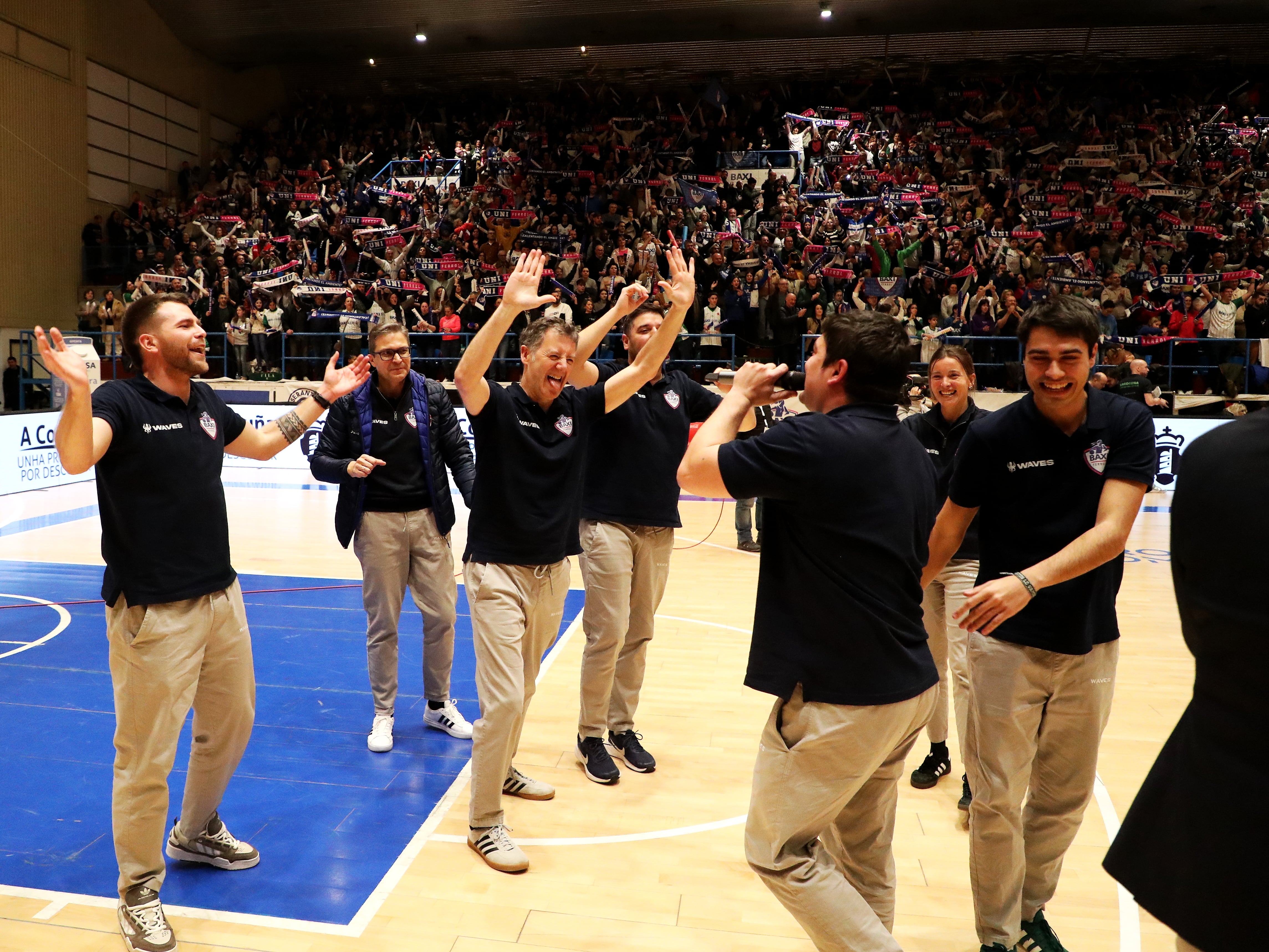 Imagen del Baxi-Dinamo Sassari en A Malata (foto: Mariño / Cadena SER)