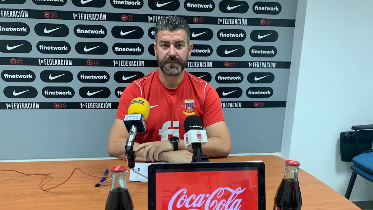 Fernando Estévez, Ent. del Eldense, antes de recibir al Barcelona Atlètic