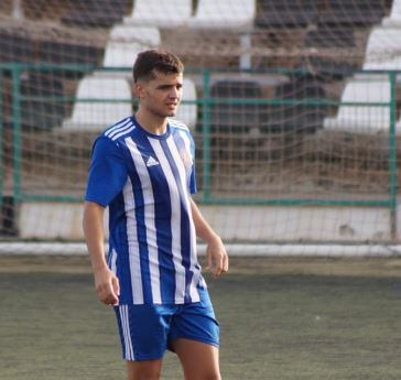 Javier León con la camiseta de su anterior equipo.